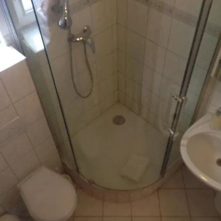 Gaestehaus Lindehotel * Оттерштадт